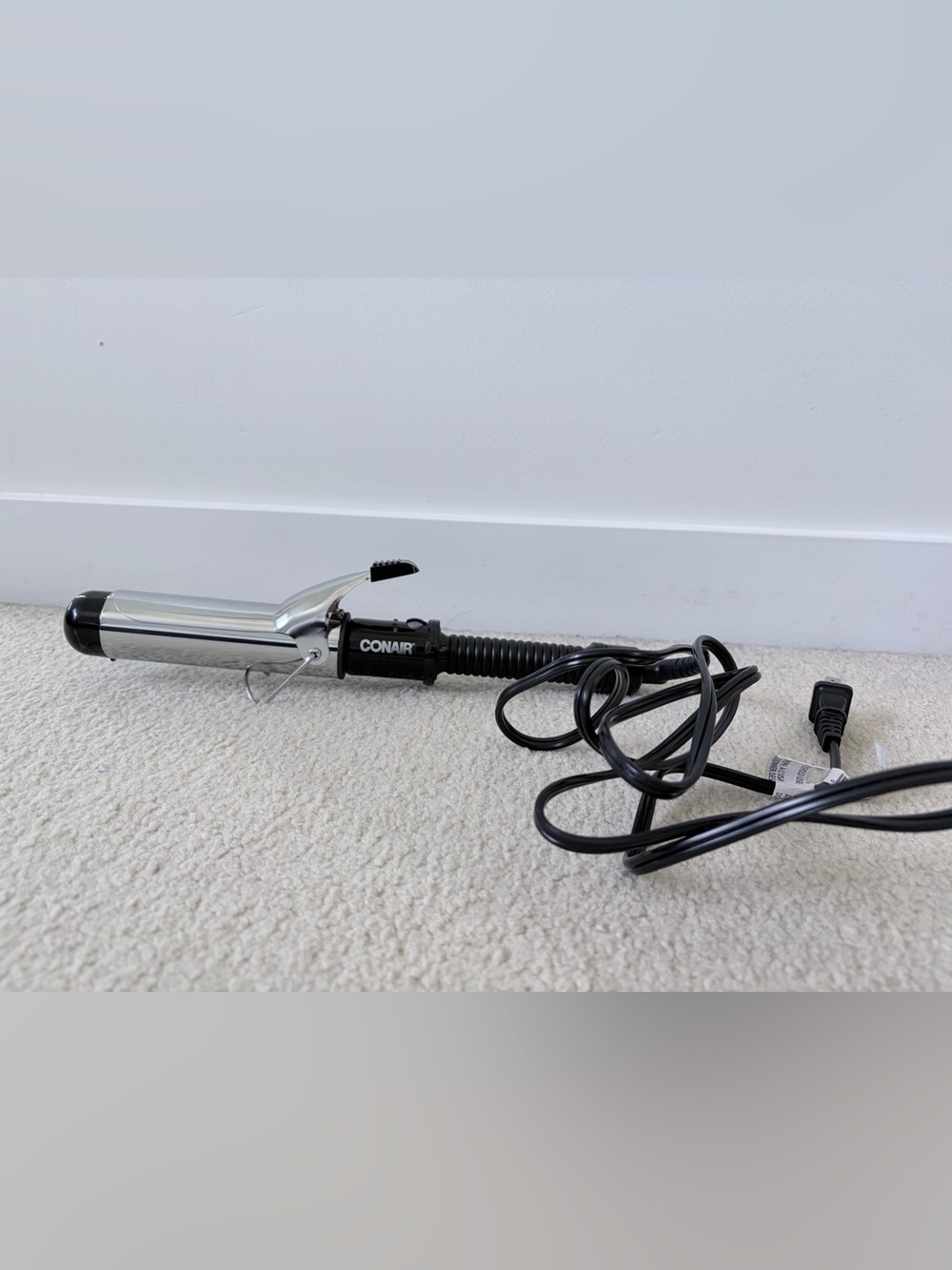 *NEW* Conair 1.5inch Barrel Curling Iron - Picture 4 of 4